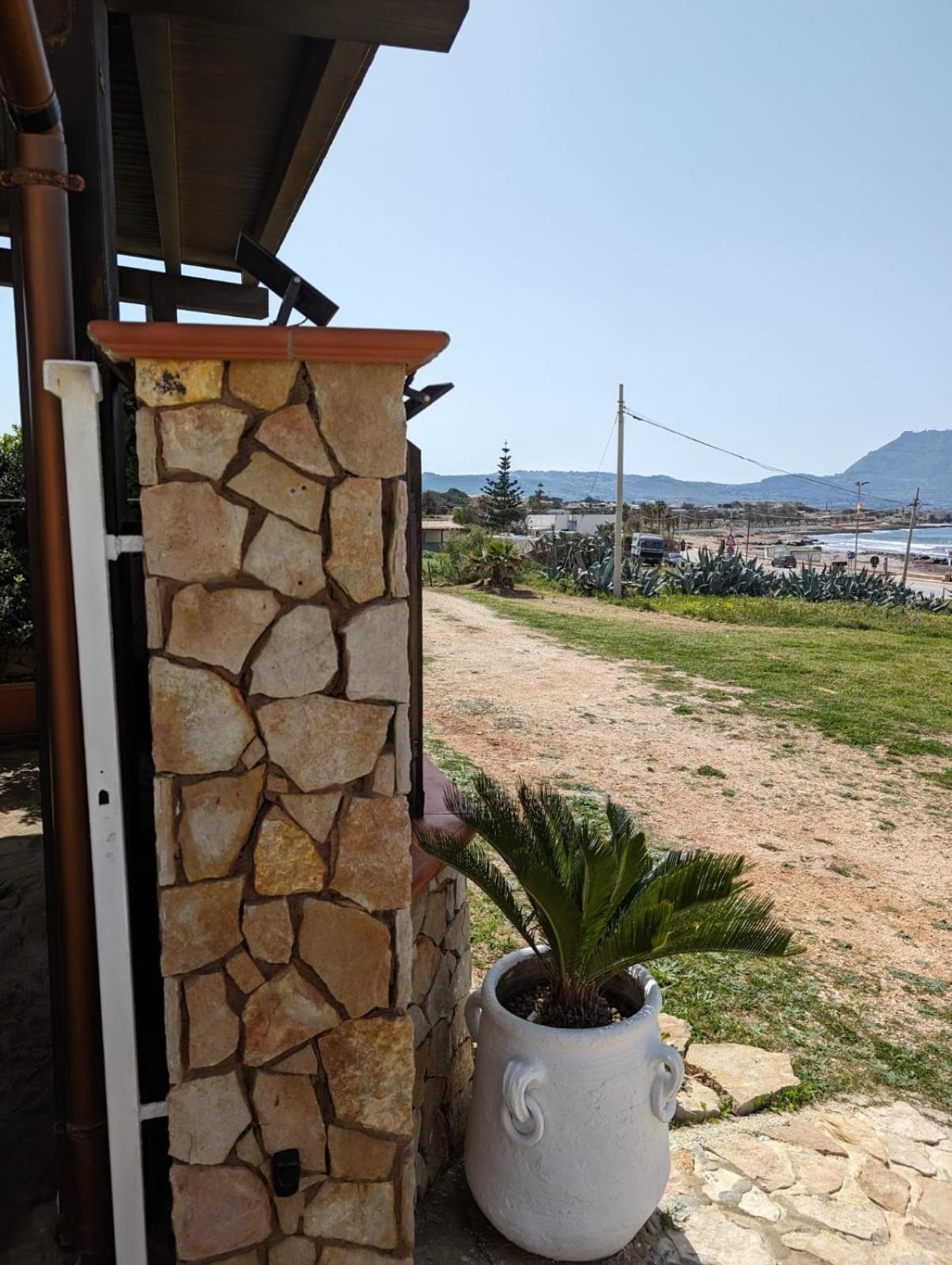 Villa Baia Di Cornino 쿠스토나치 외부 사진