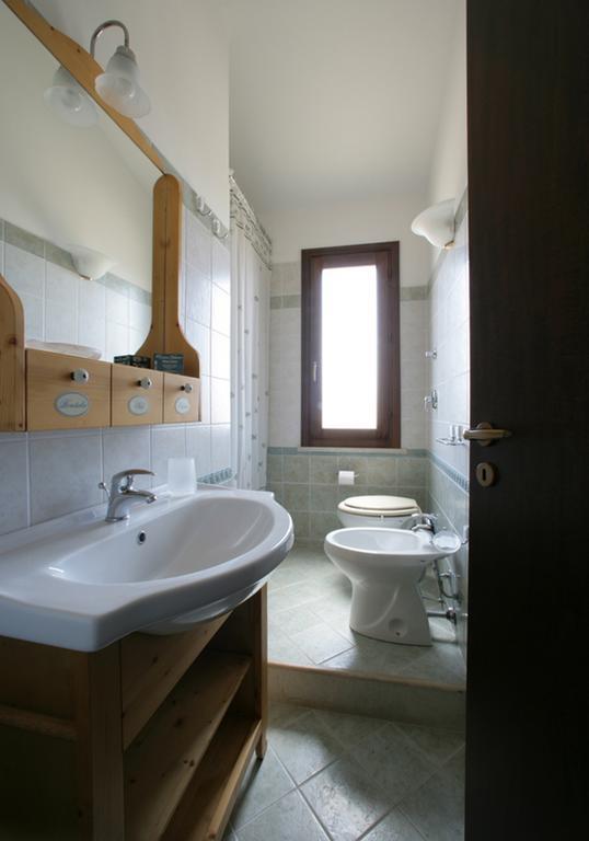 Villa Baia Di Cornino 쿠스토나치 객실 사진